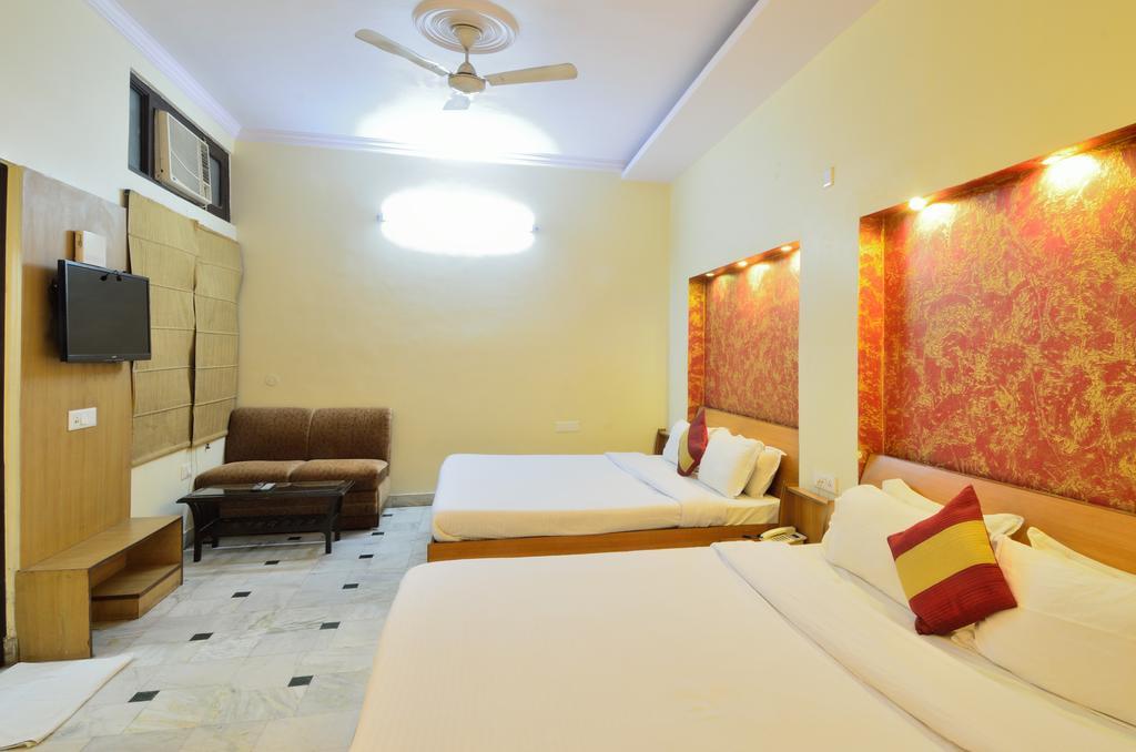 Hotel Roopa International Amritsar Zewnętrze zdjęcie